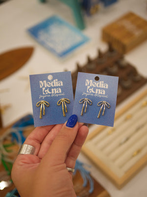 bow studs